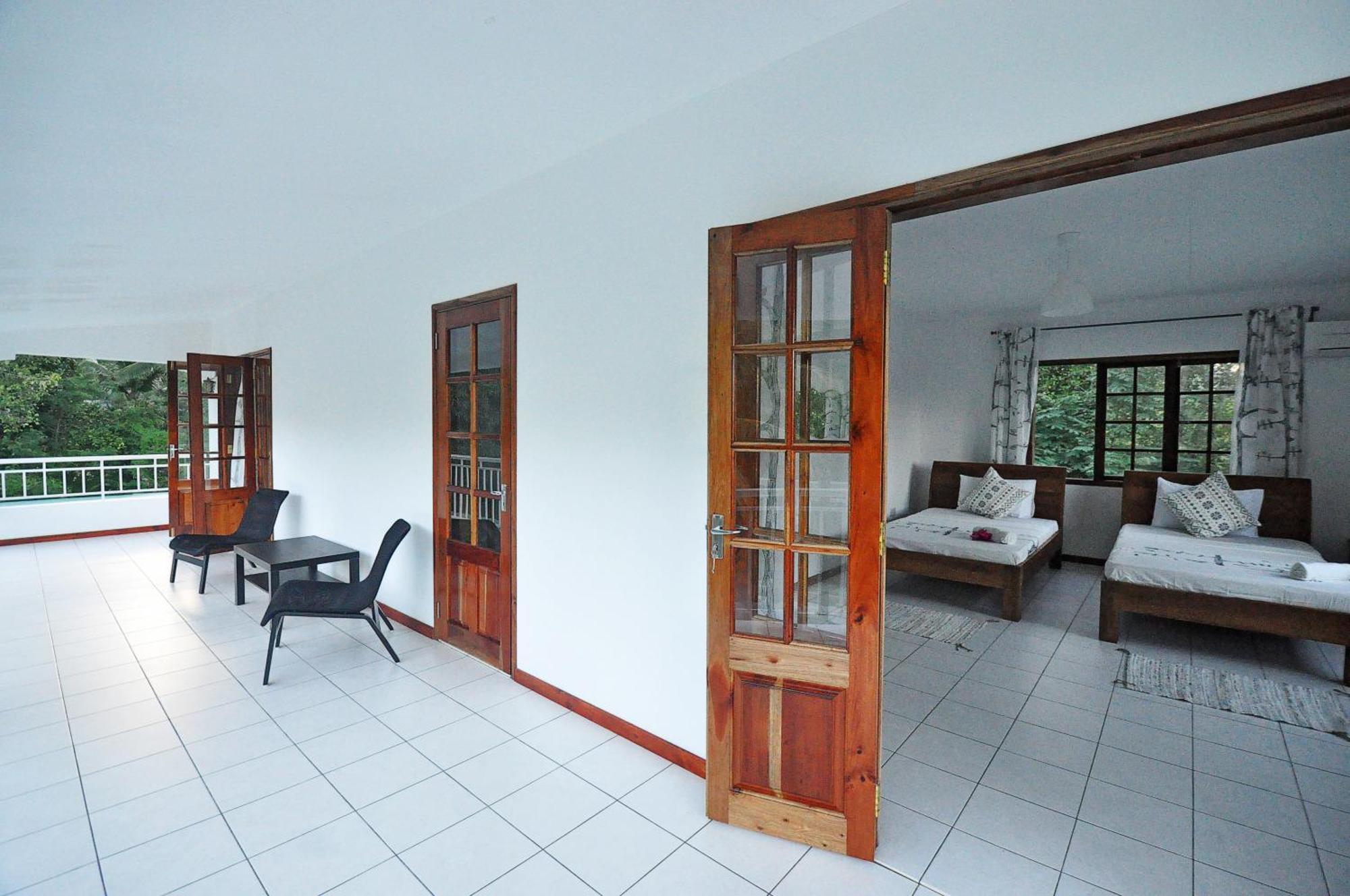Petit Baie Chalet